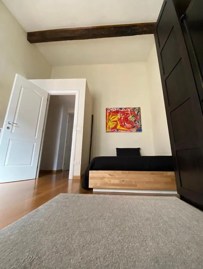 Artistic Apartment Close To Uffizi Florence Italy