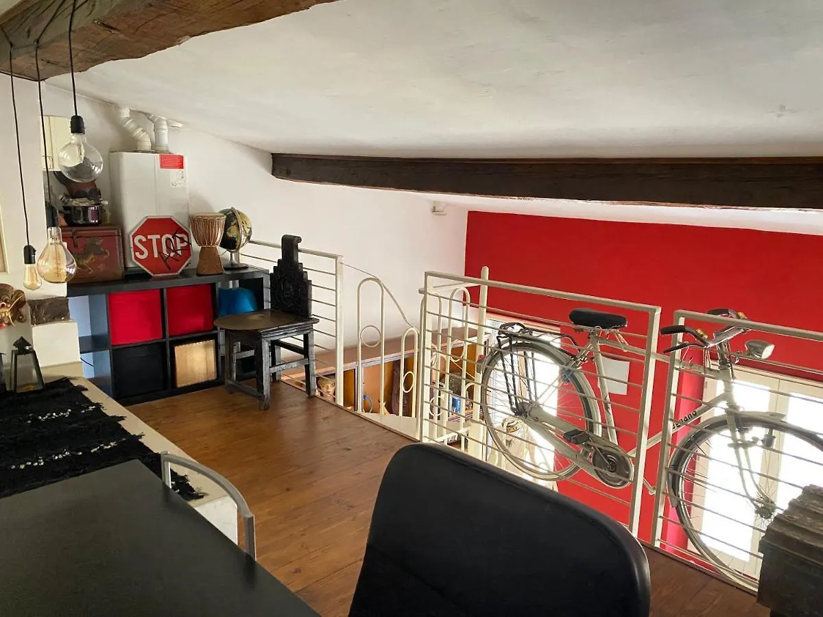 Artistic Apartment Close To Uffizi Florence
